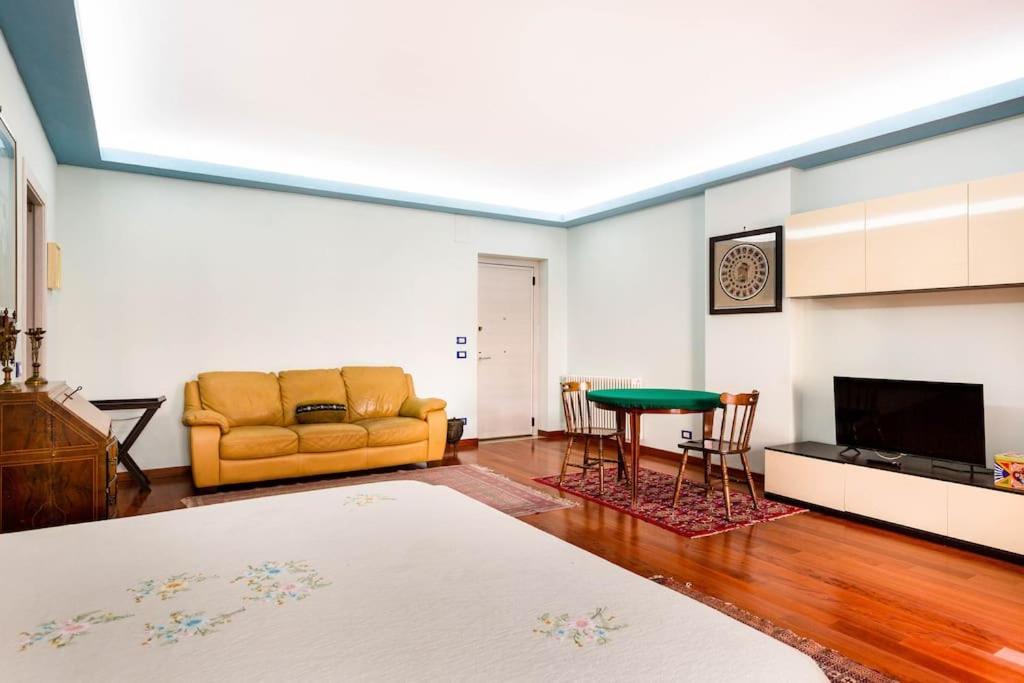 Palermo Old Style - Boutique Apartment With Terrace In Center City Luaran gambar